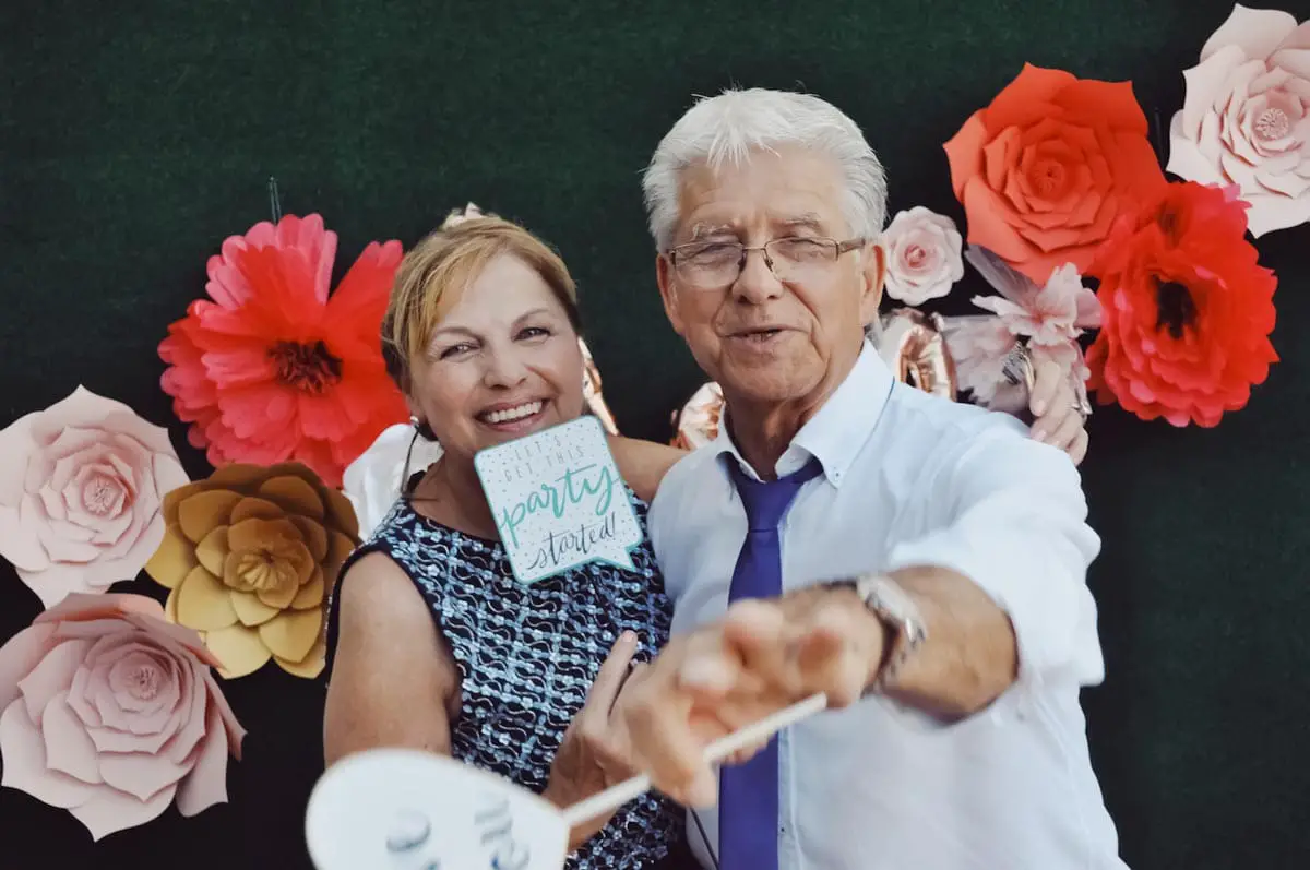 Category: <span>DIY</span> : Renting a selfie booth for a wedding, let's talk about it